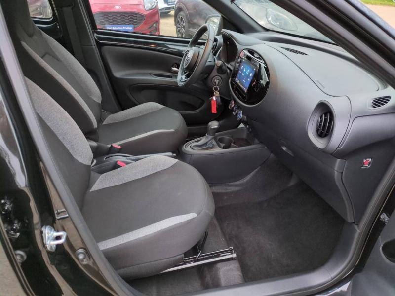 TOYOTA Aygo X d’occasion à vendre à NÎMES chez SNMA (Photo 13)