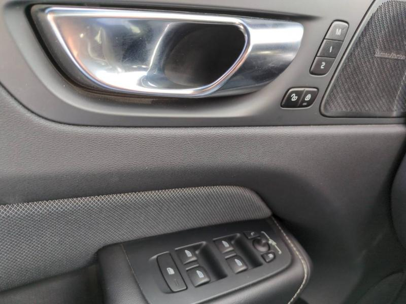 VOLVO XC60 d’occasion à vendre à NÎMES chez SNMA (Photo 14)